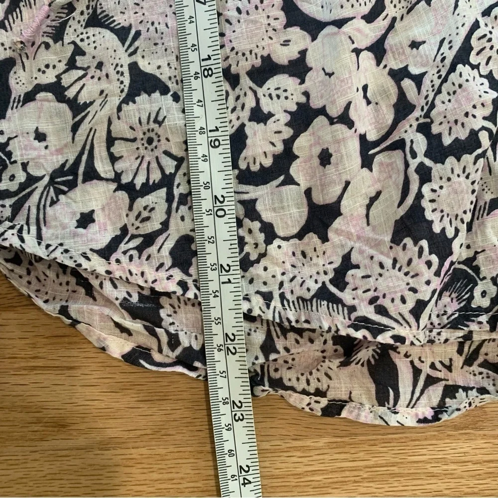 By Anthropologie Button Up Peasant Blouse XSmall Black Floral Puff Sleeve V-Neck